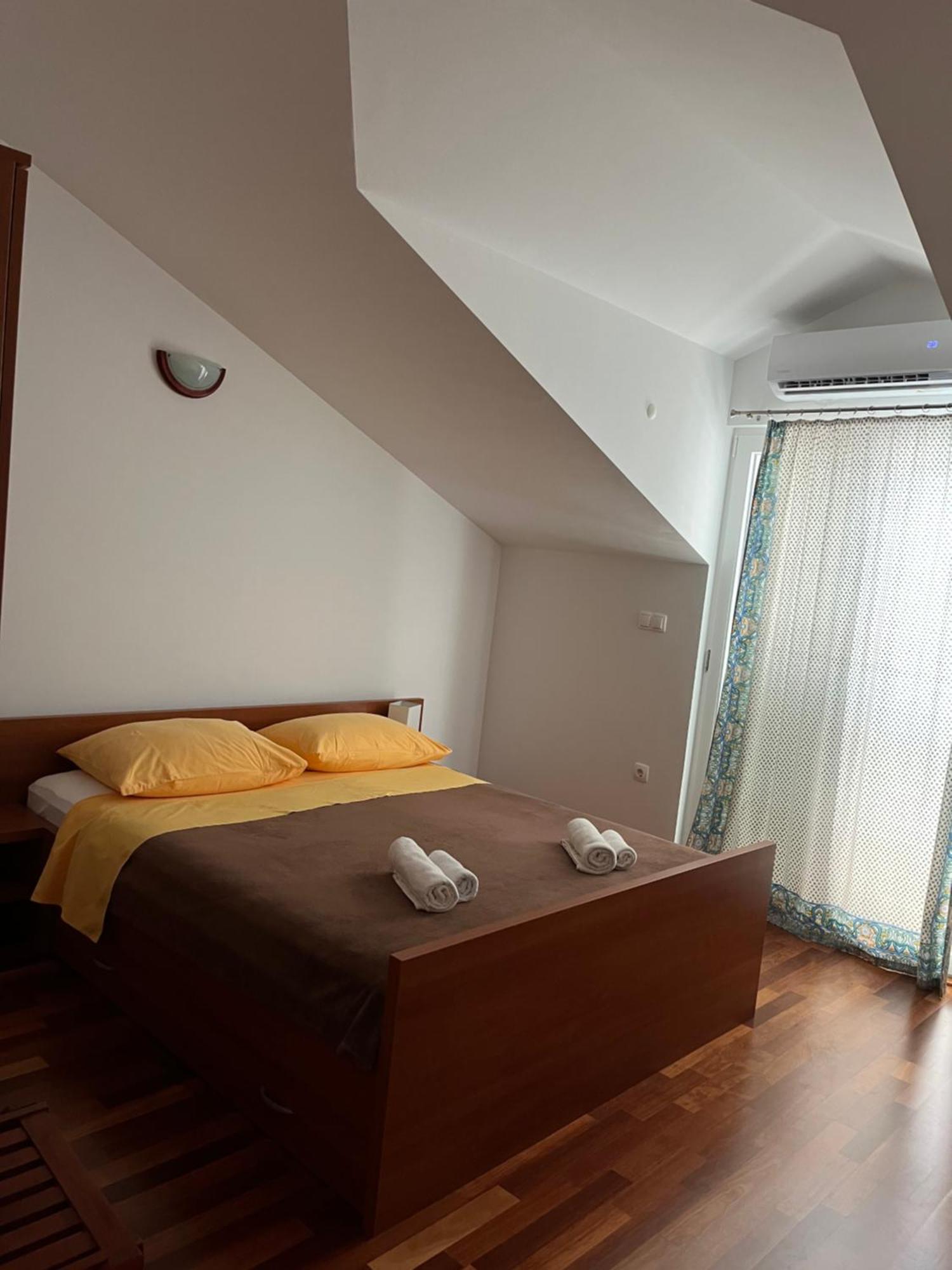 Apartments Bernarda Sumpetar Luaran gambar